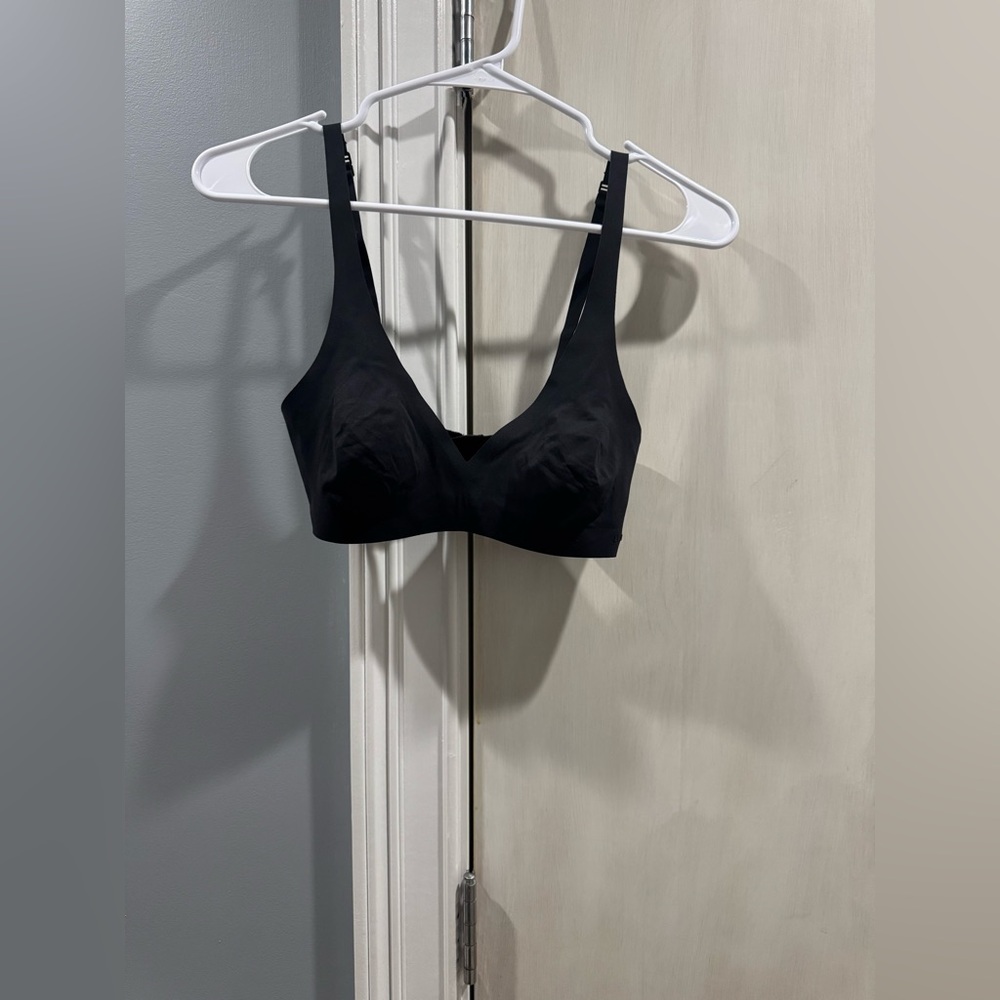SKIMS Naked Plunge Bralette